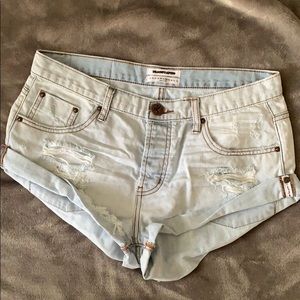 One Teaspoon “Bandits” short. Size 28.